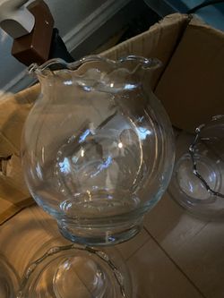 8 Glass Tulip Vases