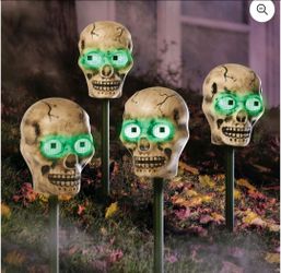 Member's Mark Color Changing Skull Stake Lights, Set of 4