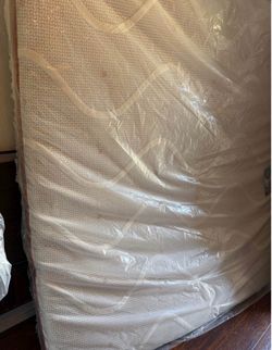 Cal king Mattress used floor sample