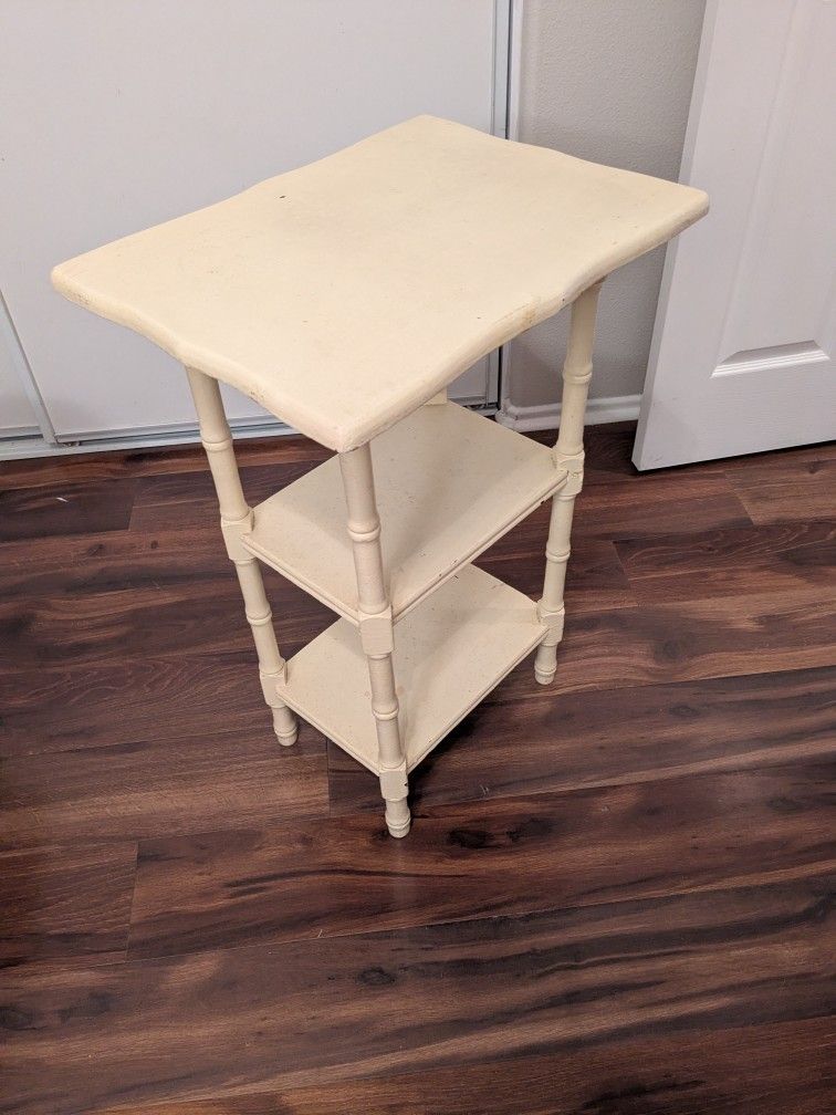 Shabby Chic farmhouse end table.
