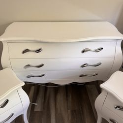 Dresser & Nightstand Set 