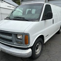 2001 Chevrolet Express