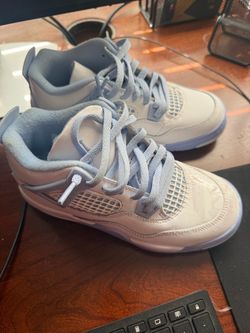 Girl shoes  size 2.5