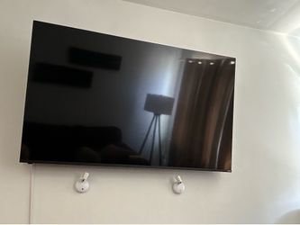 65’ Vizio TV