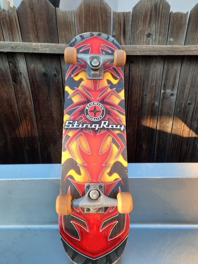 SCHWINN Stingray Skateboard 31"Â