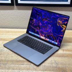 2021 16” MacBook Pro - M1 Pro - 32GB - 500GB - Low Cycles