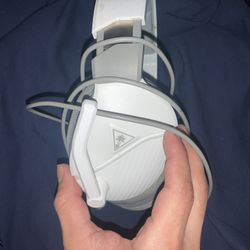 Turtle Beach Headset(Xbox Compatible) 25 OBO 