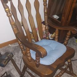 solid rocking chair great condition 