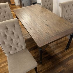Ashley Furniture Tripton - Medium Brown Rectangular Dining Room Set