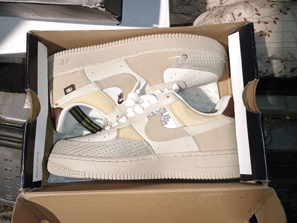 AF1