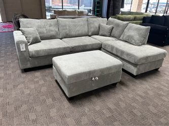 Gray comfy sectional w/ storage ottoman