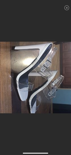 Nude/ clear heels SZ 8