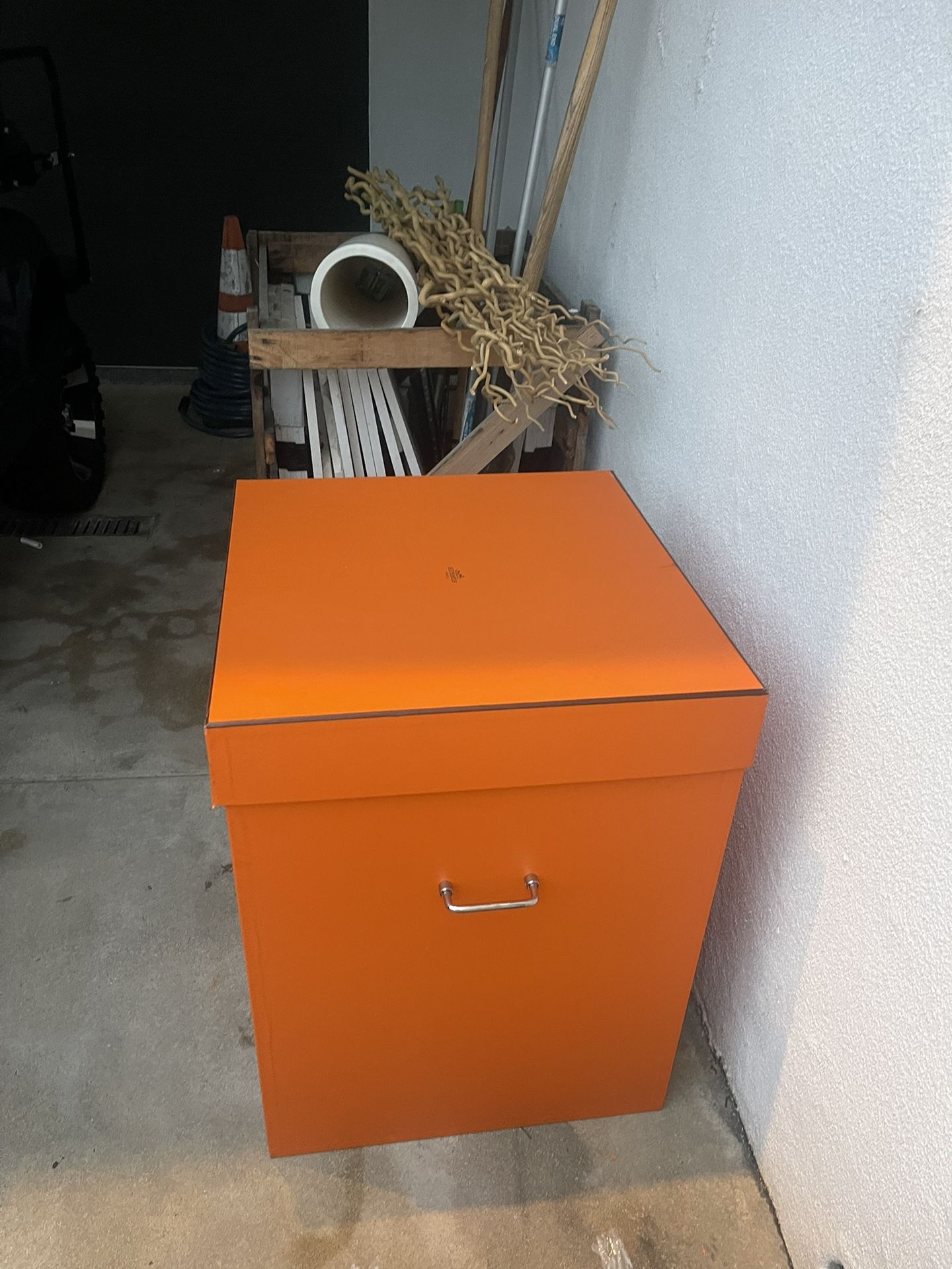 Box - Hermes