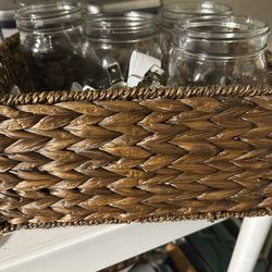 4 storage baskets