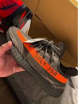 Yeezy 350 V2