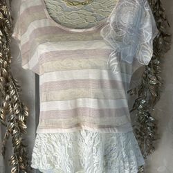 Daytrip Striped Lace Trim Top Women’s Medium Pink Beige Boho Chic Romantic Sheer