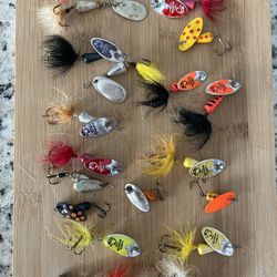 Rooster Tail spinners (18)
