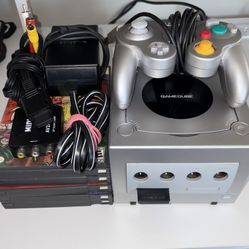 Nintendo GameCube Console with Controllers & 5 Games  