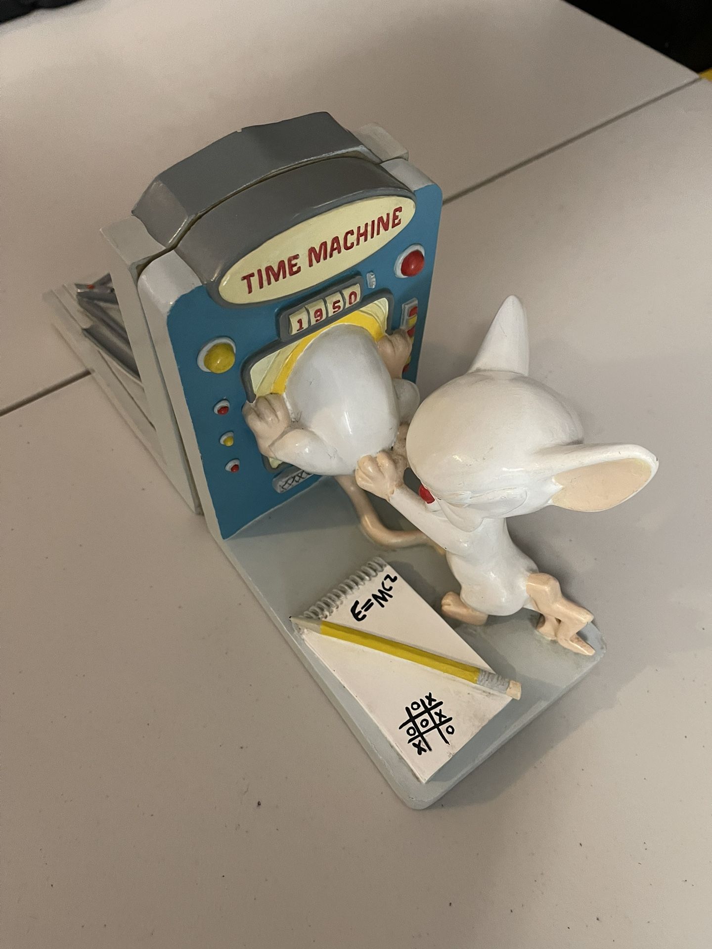 Pinky and the Brain Animaniacs Time Machine Bookends Warner Bros - Vintage 1996.