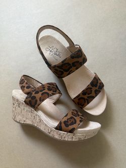 $15.00 new LifeStride Leopard Print Cork Wedge Sandals