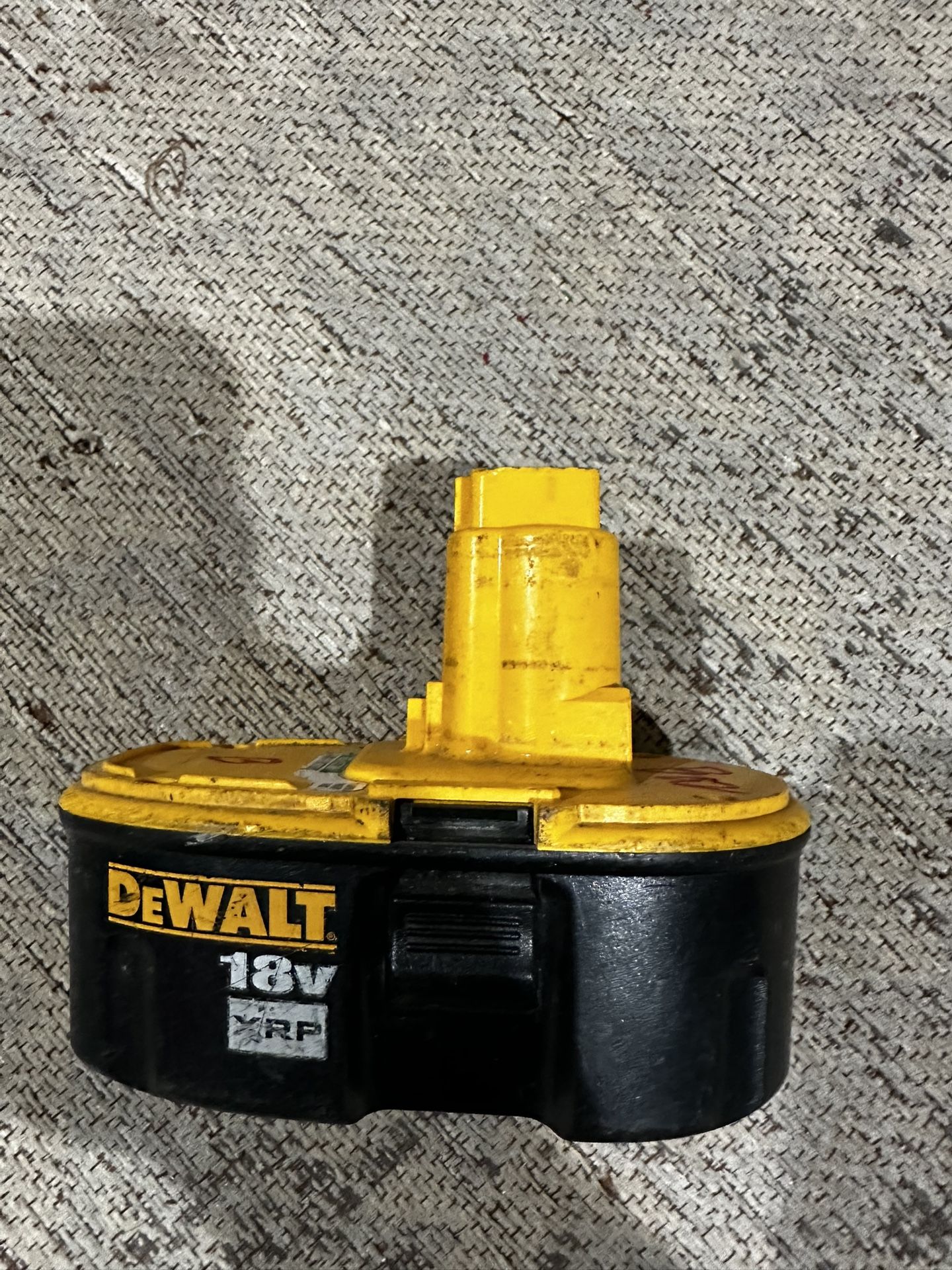 Dewalt 18V Battery