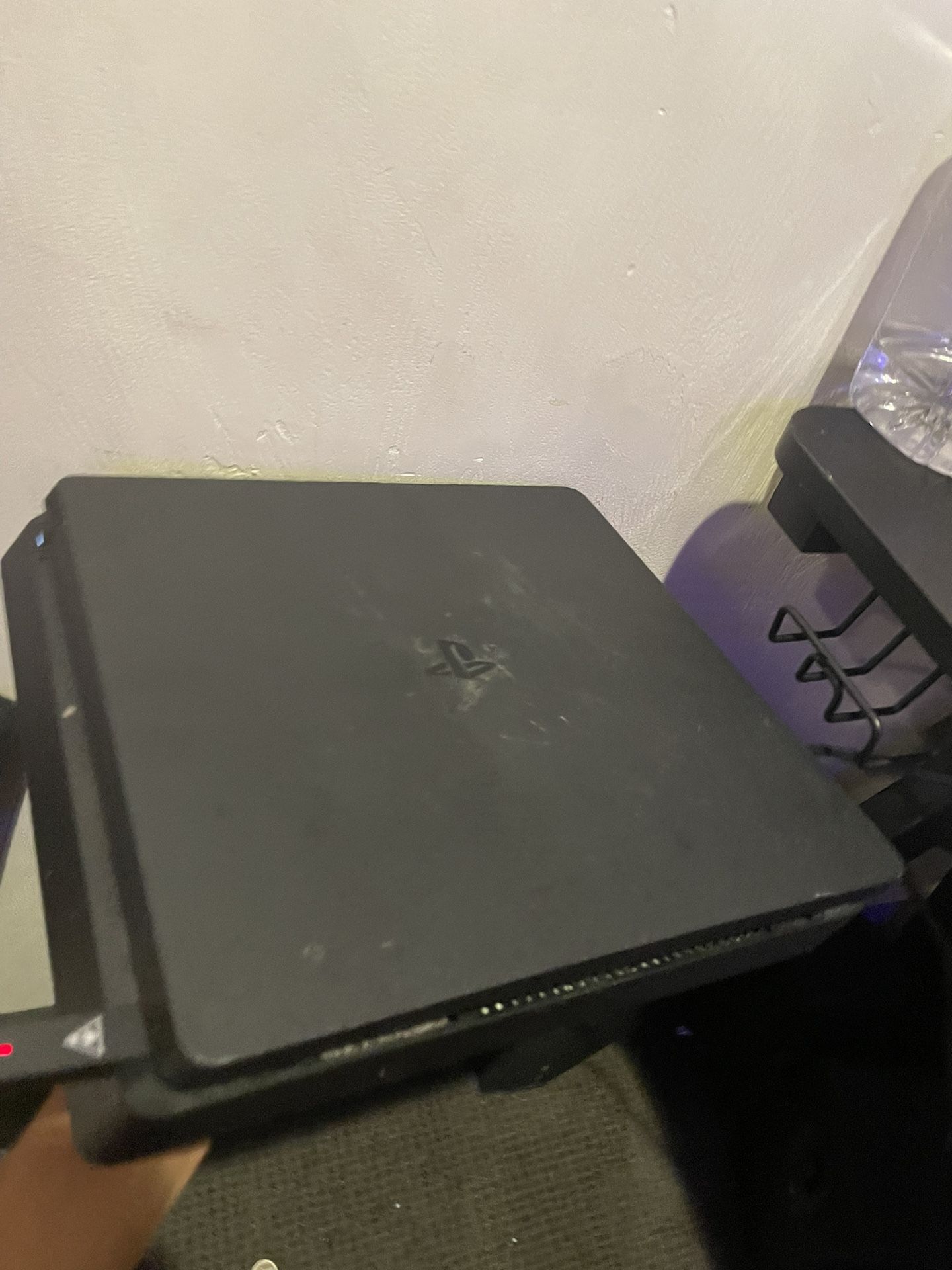PS4