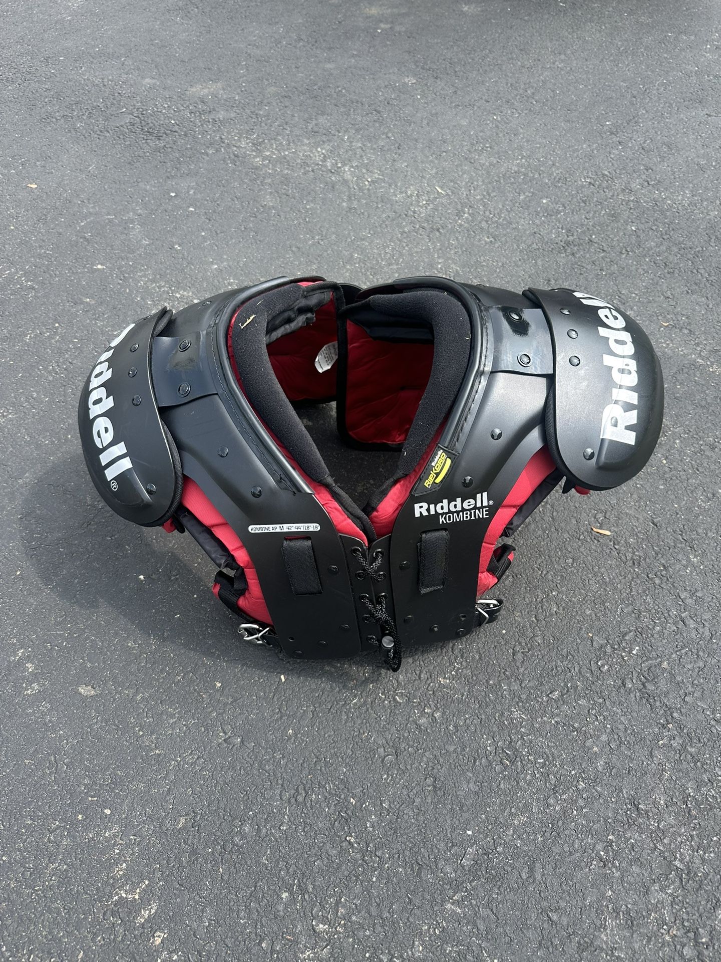 Riddell Kombine AP Highschool and College shoulder pads