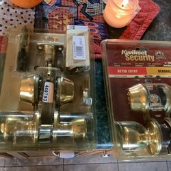 Kwikset Tylo Security Set - Deadbolt Keyed One Side 690T5 Two Brand New Sets Never Installed Double Cylinder Full 1” Solid Core Easy installation 2 br