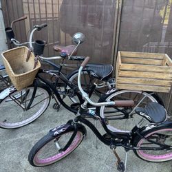 Family Set Of Beach Cruiser Bikes