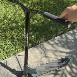 Lucky Covenant Scooter