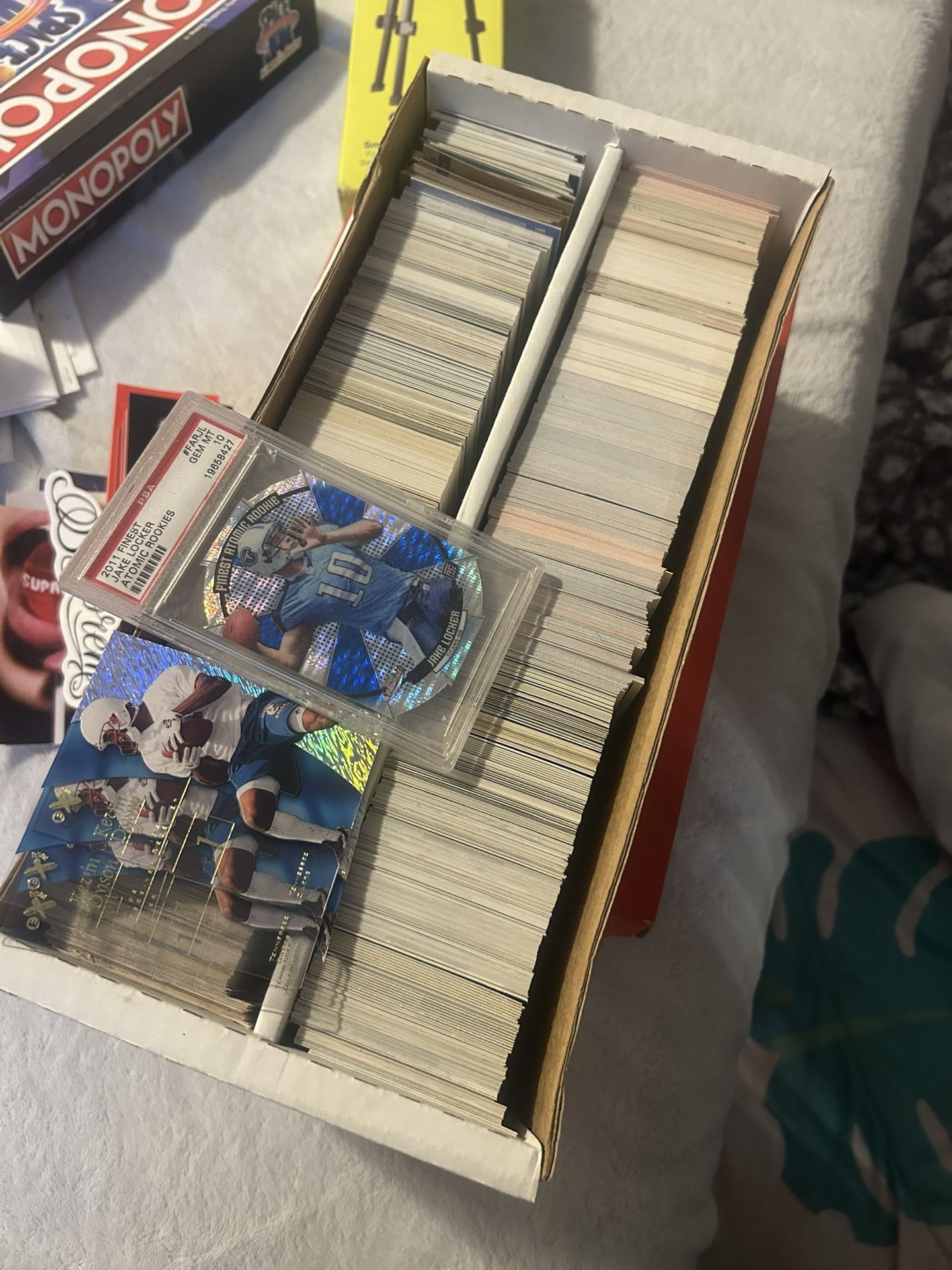 Football And Baseball Cards Lot