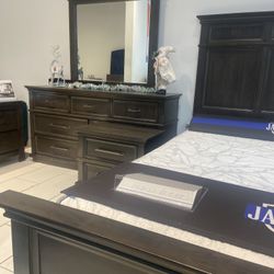 QUEEN BED IN Ar Style SET! WOW! Brand new furniture at wholesale prices. Low prices in Florida. Furniture Distribution Center-ST PETE!     HUGE PRE TA