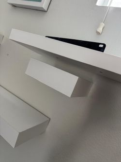 Wall shelves white