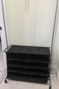 Zapatera y clóset
