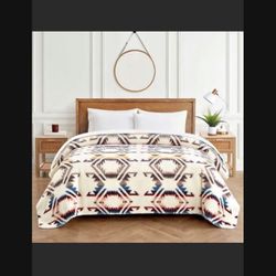 Pendleton Queen Aztec Sherpa Reversible Comforter Blanket 