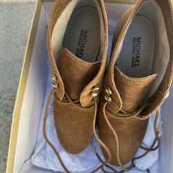 Botitas De Michael Kors Tamaño 7 Y Medio Casi Nuevo 
