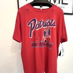 NWT Women Oversized T-Shirt - 47 Brand- New England Patriots Football NFL Large