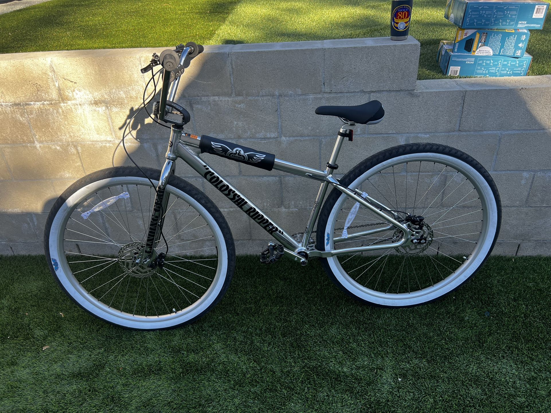 SE 32 Inch Colossal Ripper BMX for Sale in El Cajon, CA - OfferUp