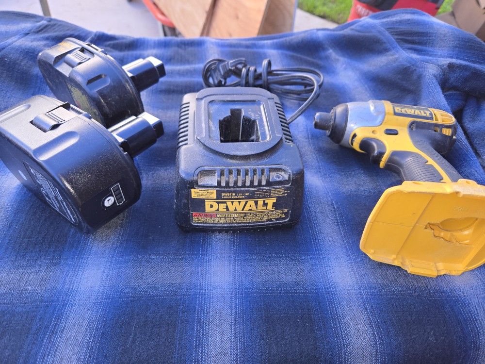 Dewalt Drill Driver with Charger