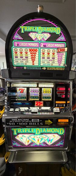 IGT S2000 Triple Diamond slot machine