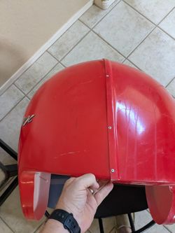 Budweiser Football Helmet. Huge. 2' By 3' Hanging Bar Man Cave Decir for Sale in Mobile, AZ - OfferUp Budweiser Football Helmet. Huge. 2' By 3' Hanging Bar Man Cave Decir for Sale in Mobile, AZ - OfferUp