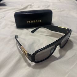 Black polarized Versace glasses