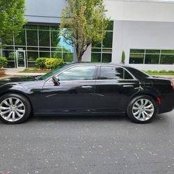 2018 Chrysler 300