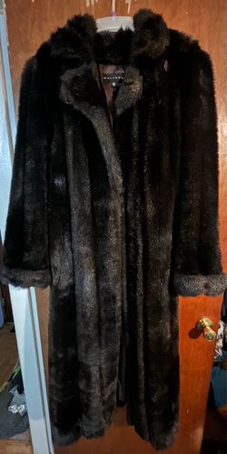 Gallery Full-Length Dark Black  Faux Fur Coat