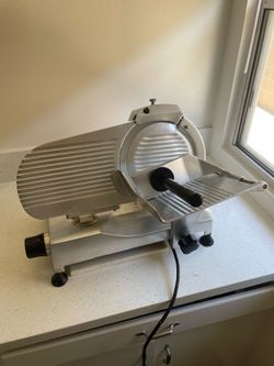 commercial meat slicer