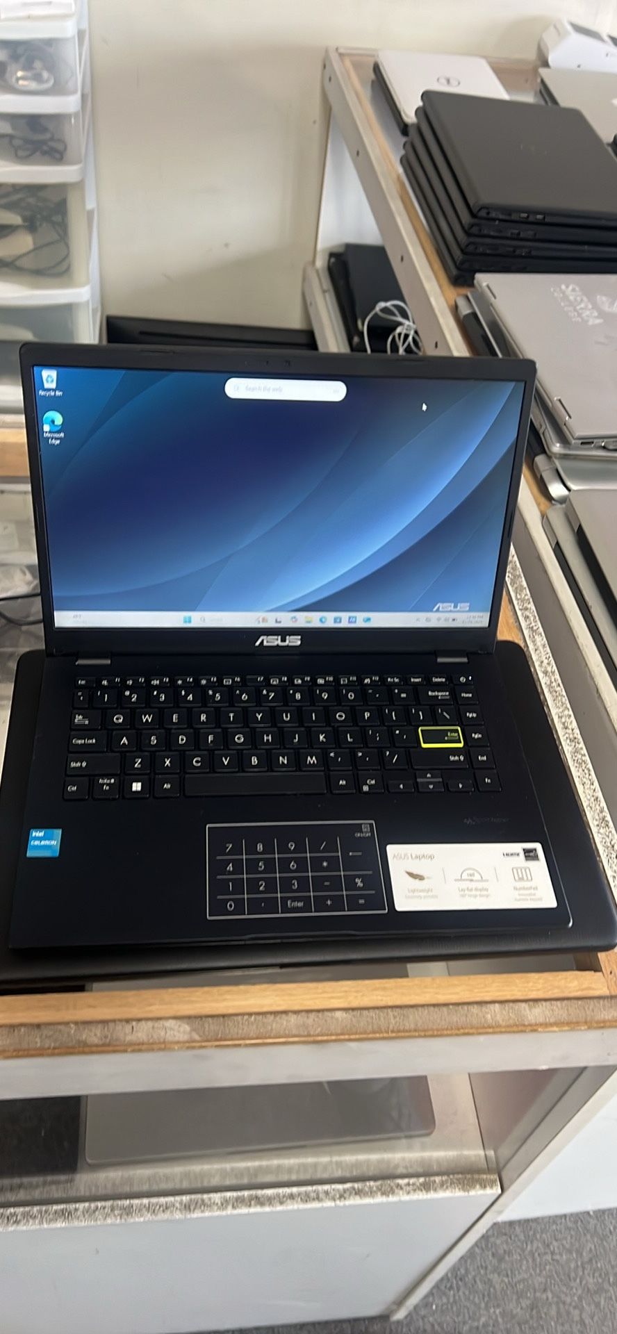 ASUS Laptop Windows 11 Pro 