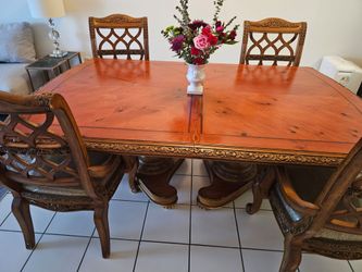 Dining table and 4 chairs