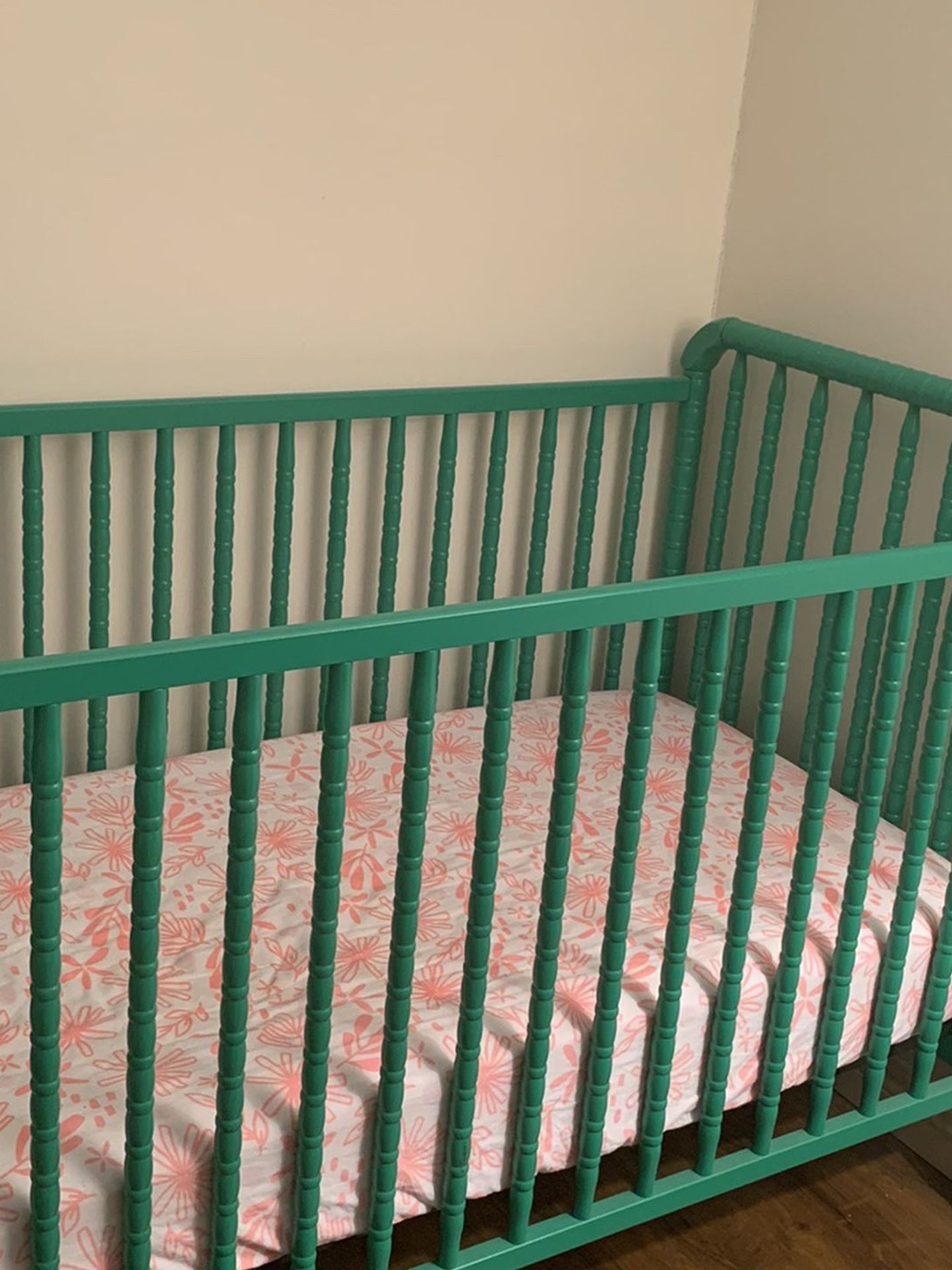 Convertible Crib + Mattress + Linen (changing table + pad + pad linen avail for free w purchase)