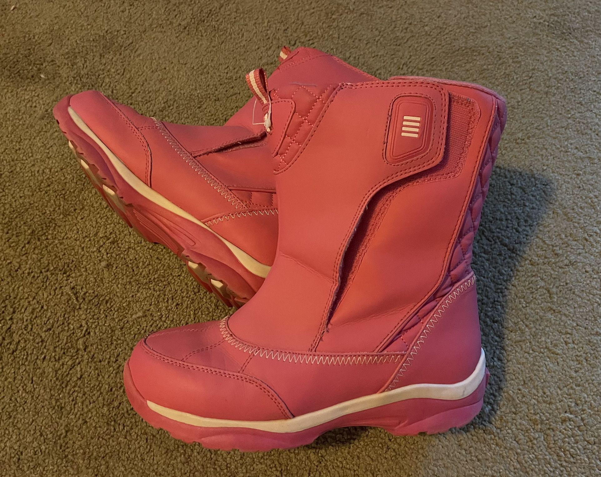 Snow Boots, Ladies Size 8