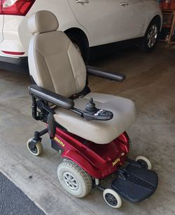 Jazzy Pride Scooter